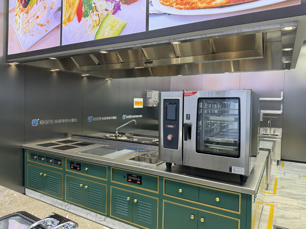 某披萨店厨房设备整体安装设计展示